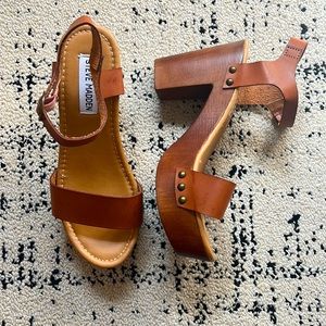 Mahogany chunky heels